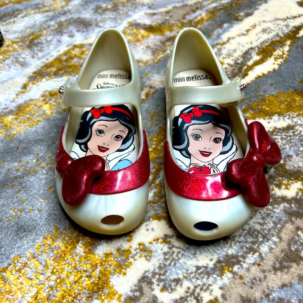 MINI MELISSA ULTRAGIRL+SNOW WHITE FLATS, WHITE RED